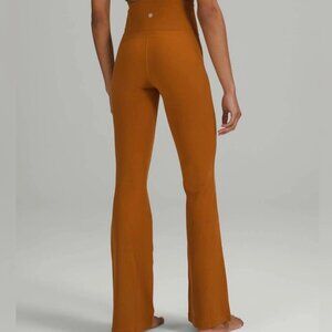 Lululemon Groove Super-High-Rise Flared Pant *NEW* | Butternut Brown - Size 6